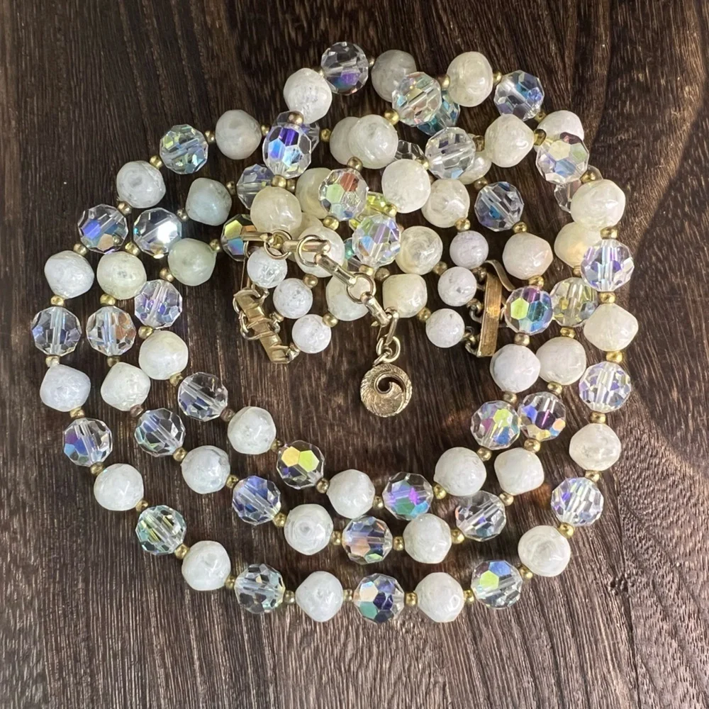 Vintage Lisner Aurora Borealis Glass & Acrylic Necklace 17” D15